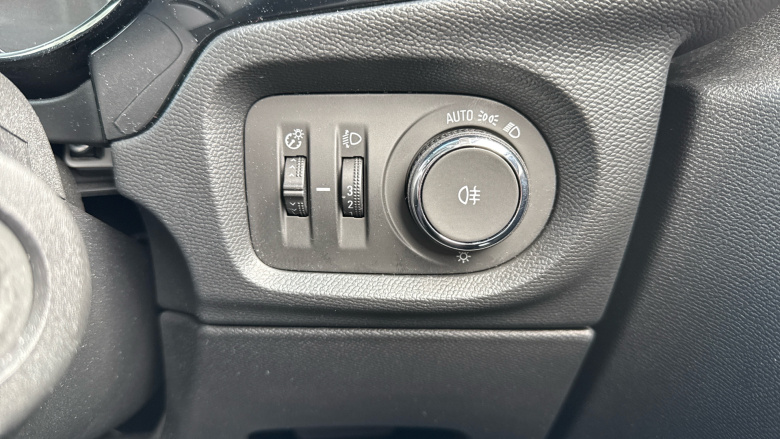 Vauxhall Corsa 1.2 Design 5dr Petrol Hatchback